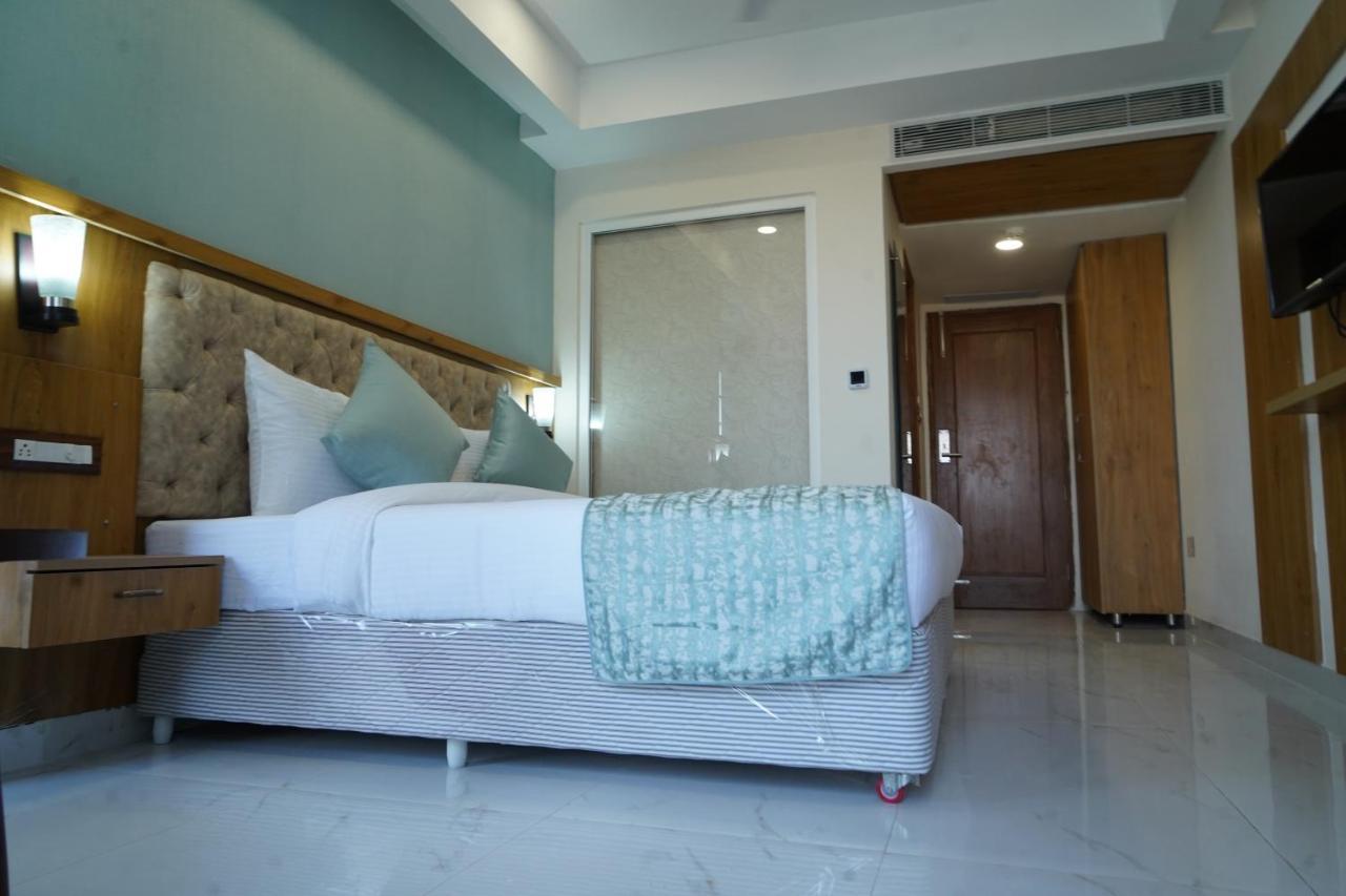 Hotel Shanti Sagar Kharar Dış mekan fotoğraf