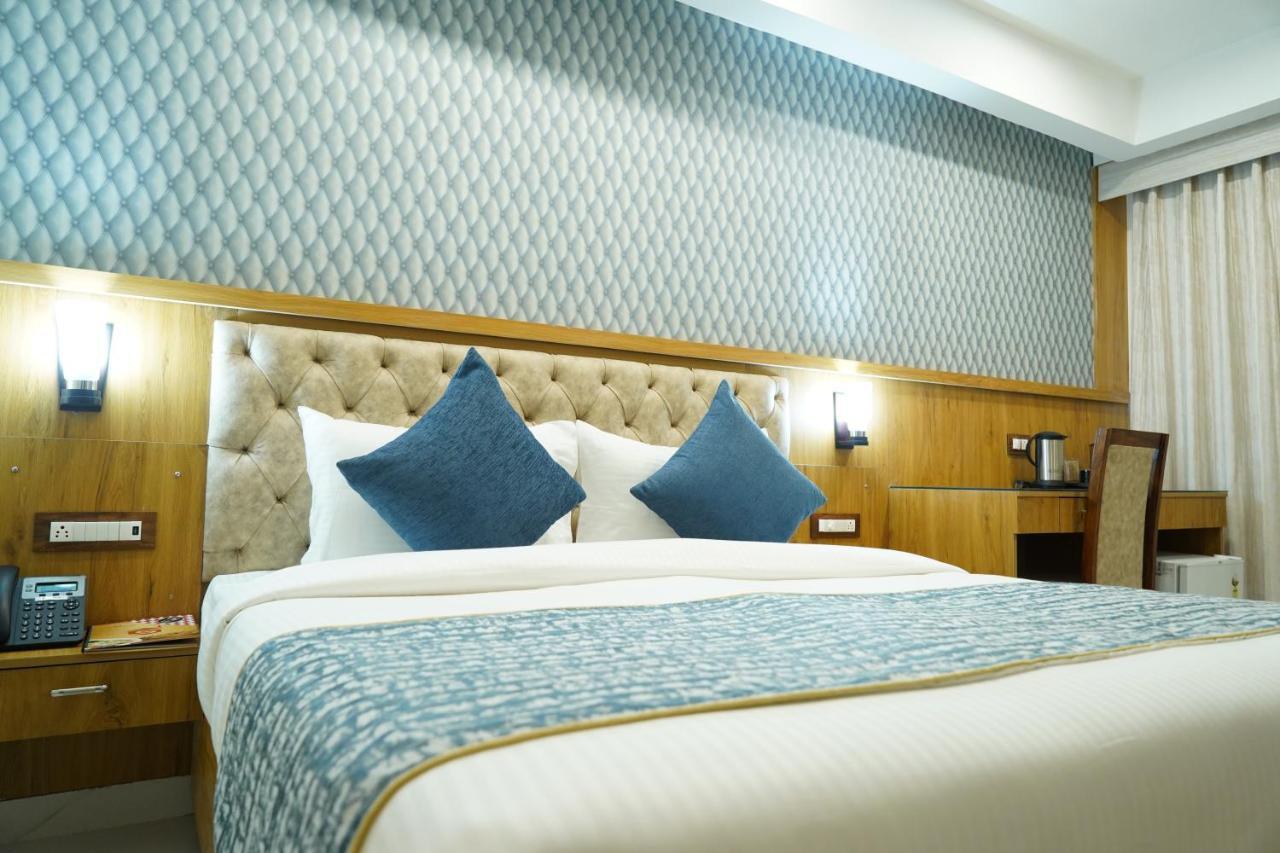 Hotel Shanti Sagar Kharar Dış mekan fotoğraf