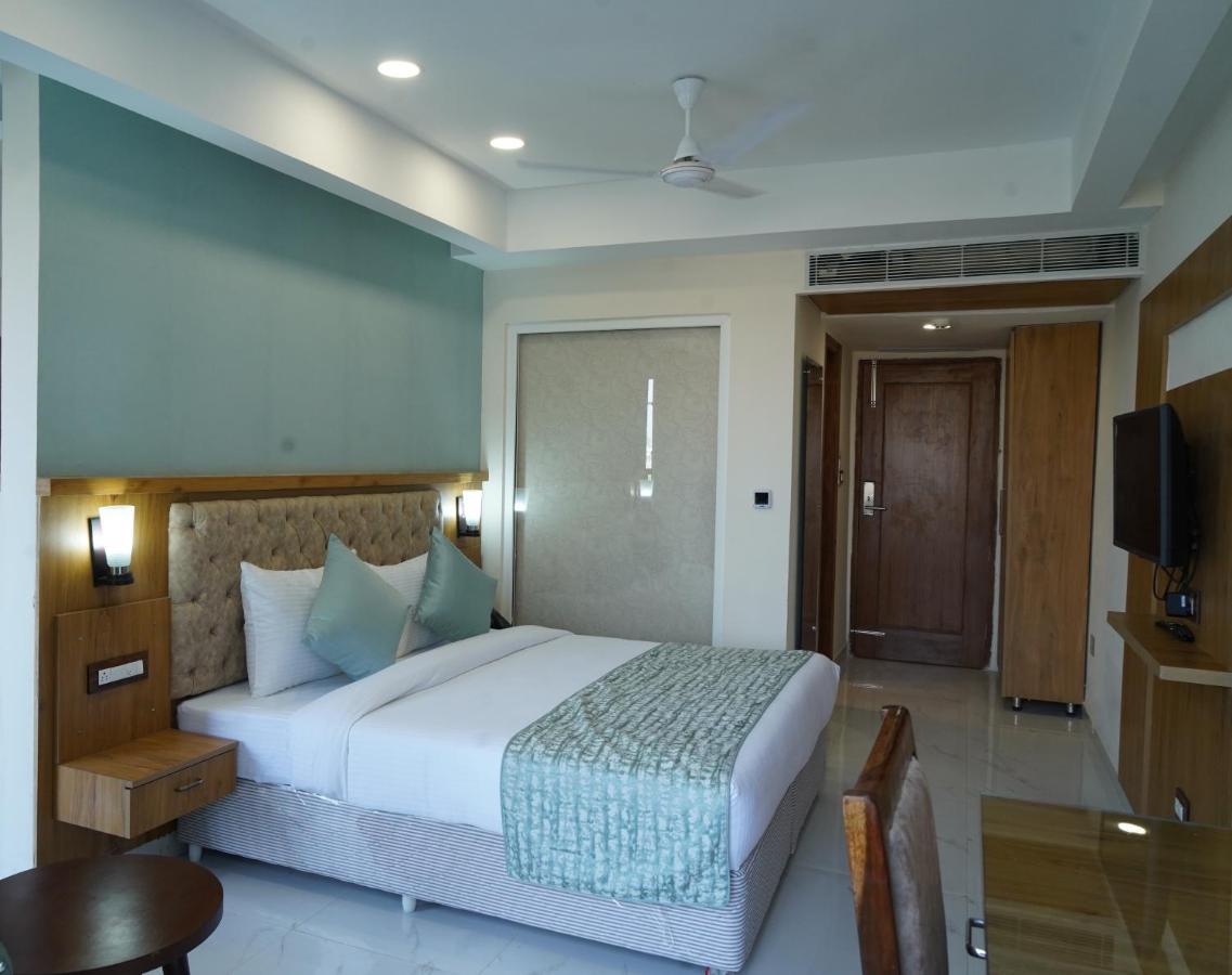 Hotel Shanti Sagar Kharar Dış mekan fotoğraf