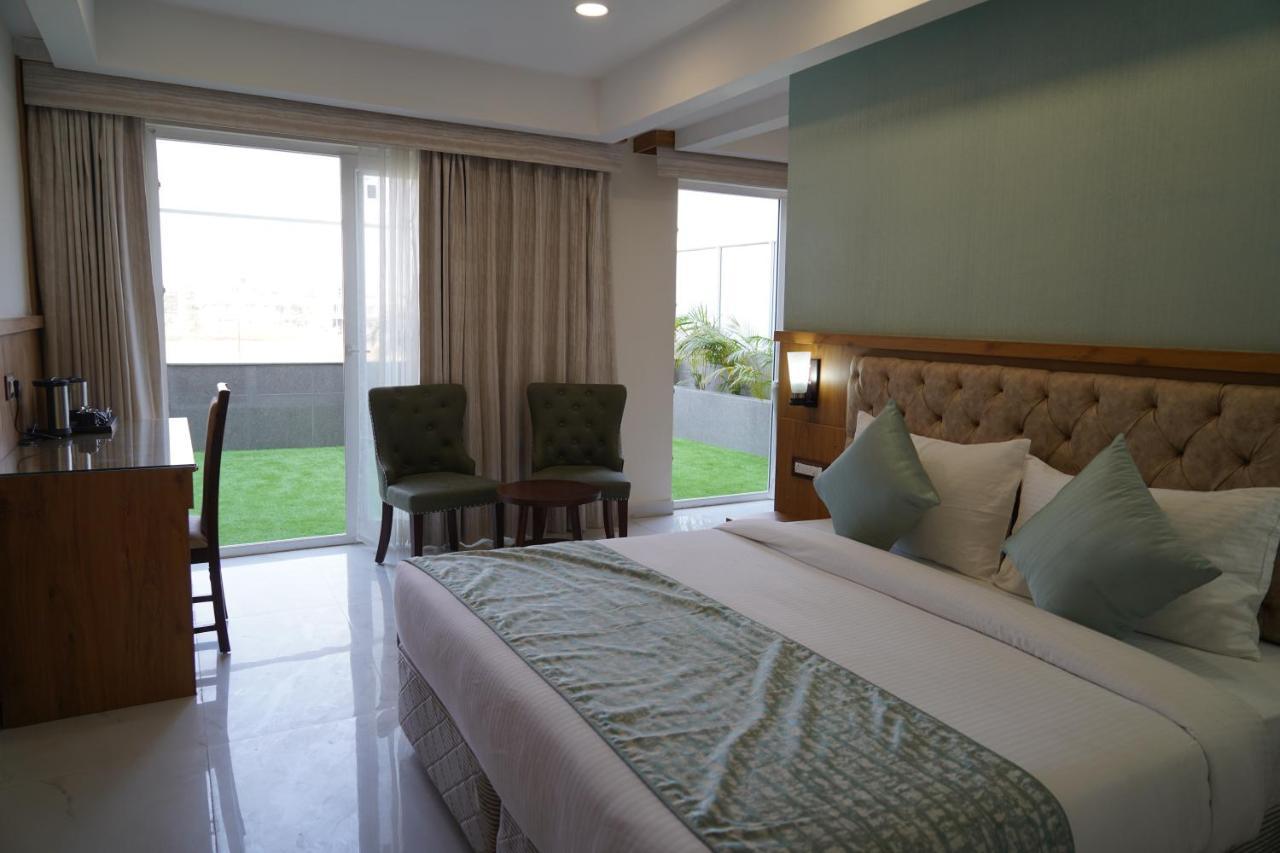 Hotel Shanti Sagar Kharar Dış mekan fotoğraf