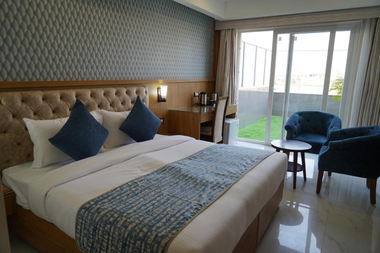 Hotel Shanti Sagar Kharar Dış mekan fotoğraf
