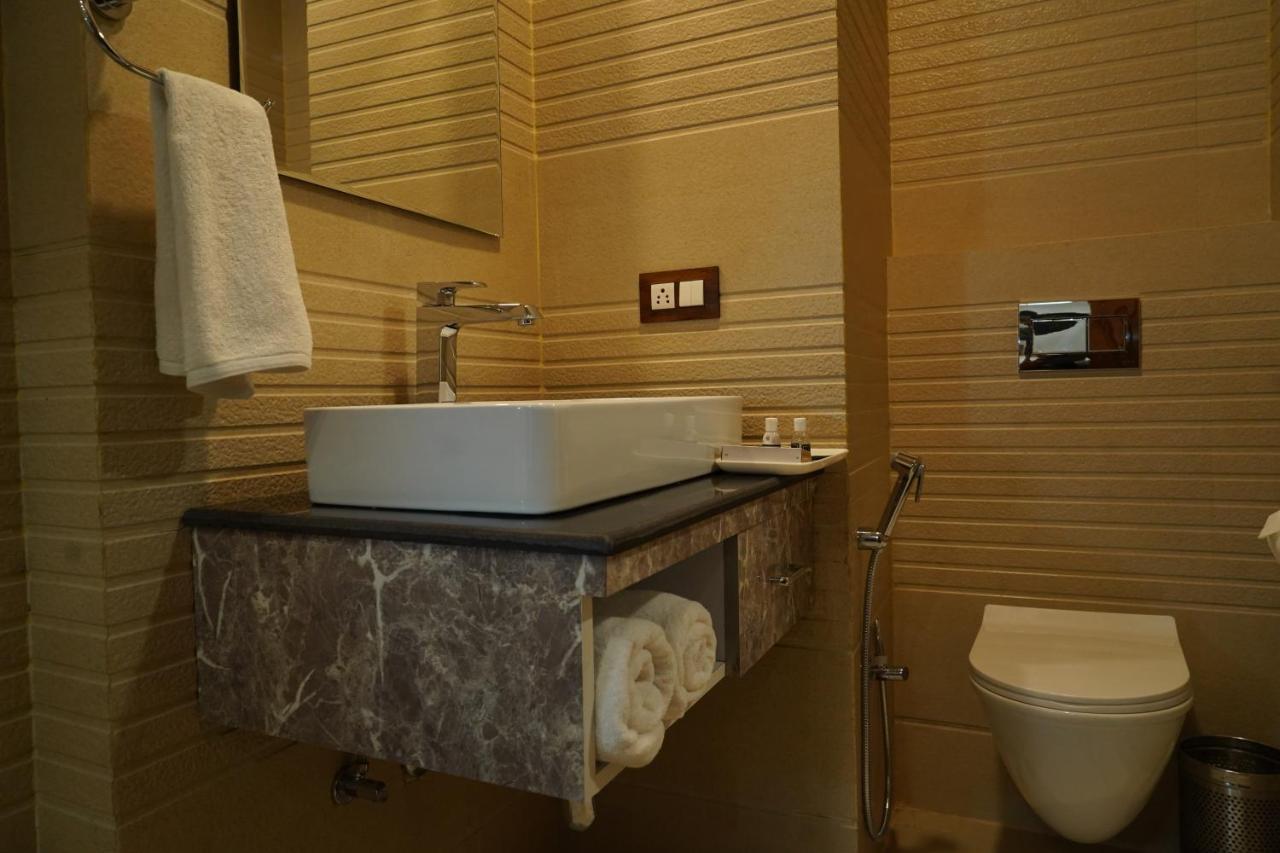 Hotel Shanti Sagar Kharar Dış mekan fotoğraf