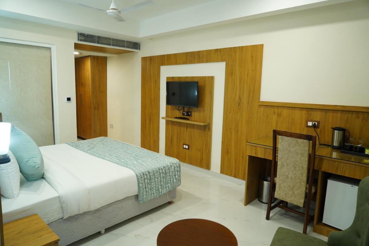 Hotel Shanti Sagar Kharar Dış mekan fotoğraf
